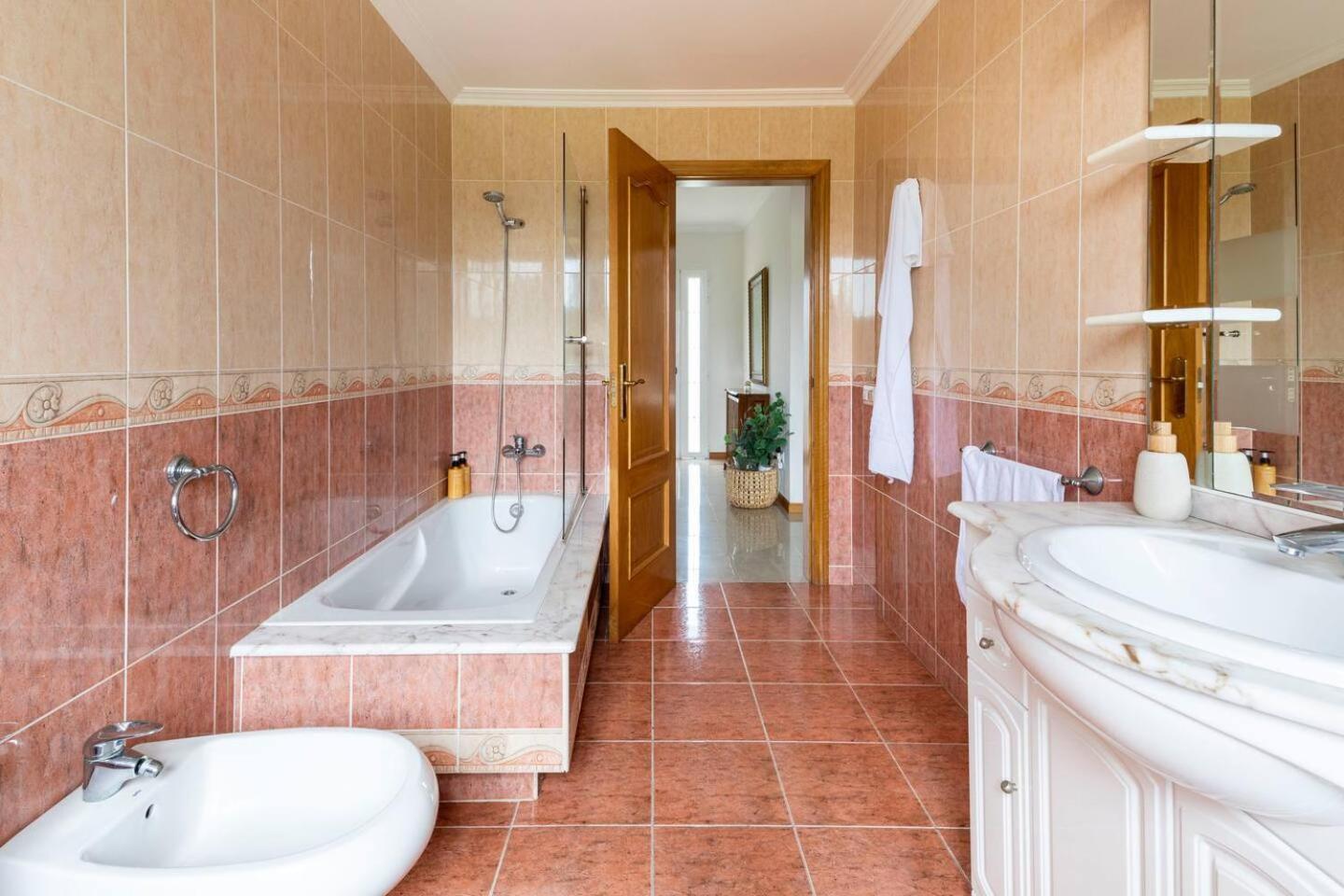 Galihost - Casa Con Enorme Jardin En Cambados Villa Eksteriør bilde